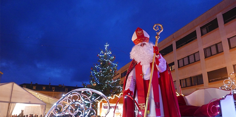 Le Saint Nicolas en visite à Forbach